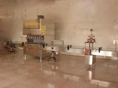 自動定量液體灌裝機在生產(chǎn)線中的應用