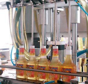 自動定量液體灌裝機生產(chǎn)細節(jié)描述