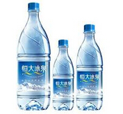 全自動液體灌裝機灌裝效果